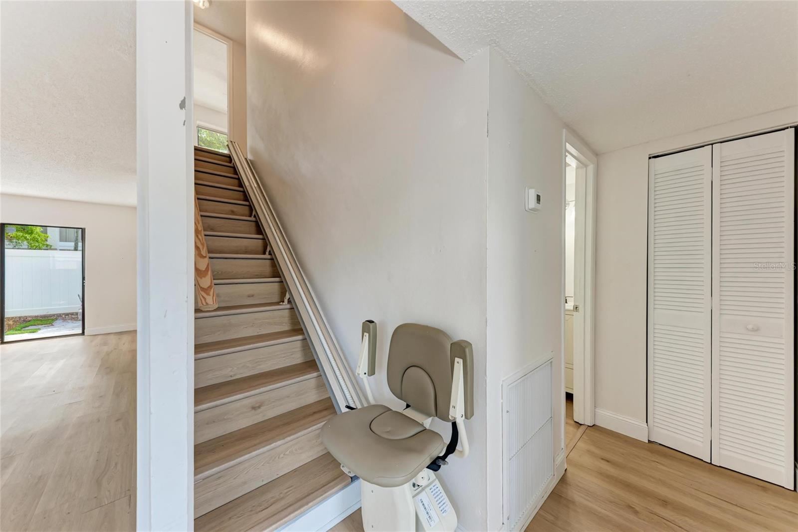 Image 20 of 49 For 4001 Beneva Road 335
