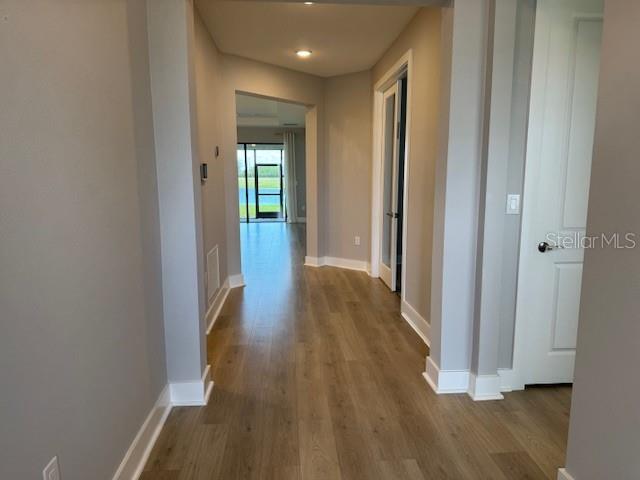 Image 3 of 45 For 18044 Cresswind Terrace