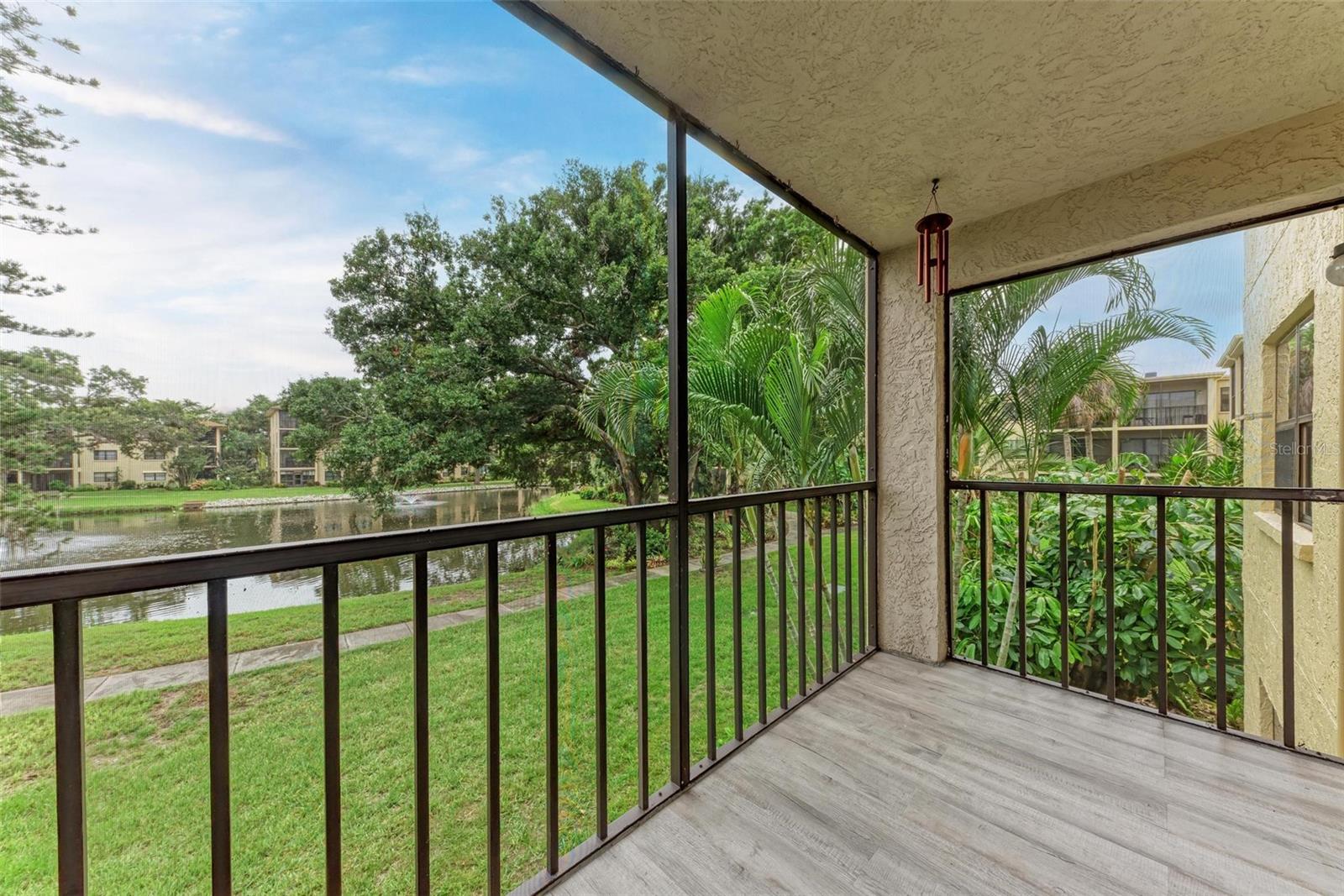 Image 31 of 52 For 425 30th Avenue W C203