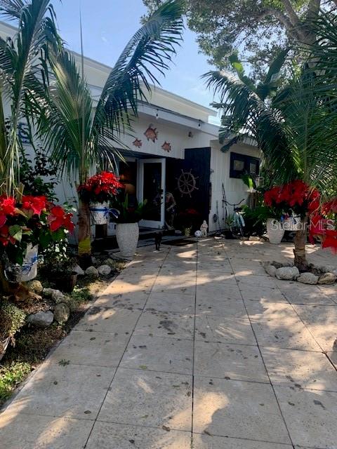 Details for 300 Garden Lane, SARASOTA, FL 34242