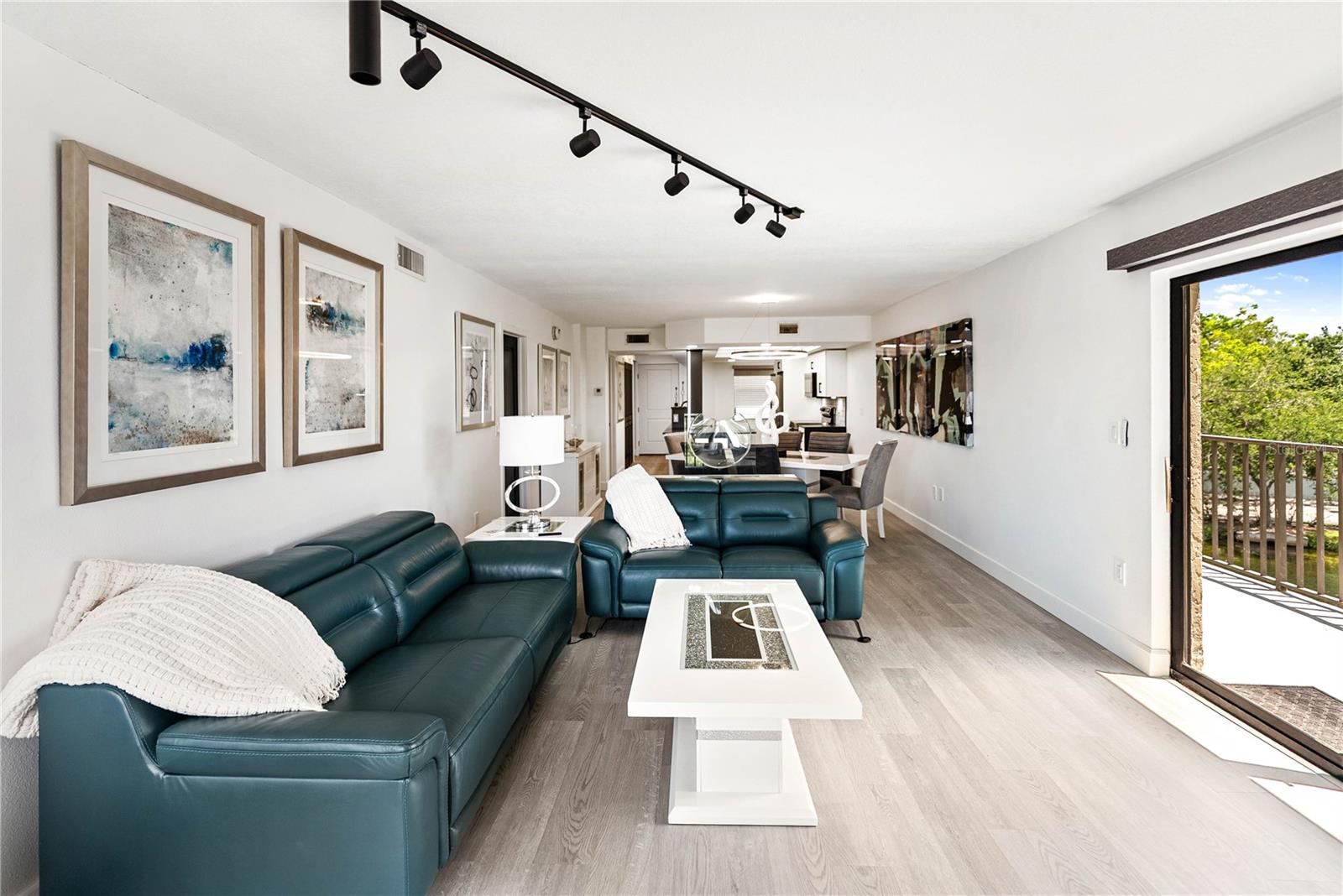 Image 14 of 62 For 204 3rd Street W 201