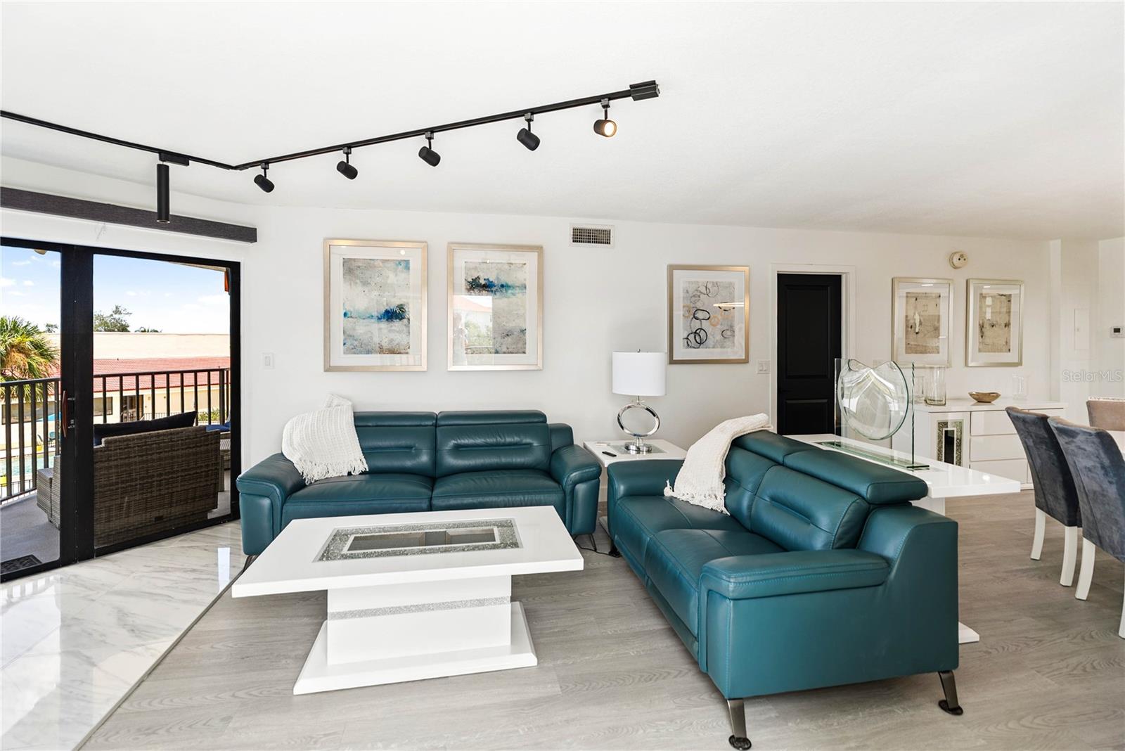 Image 17 of 62 For 204 3rd Street W 201