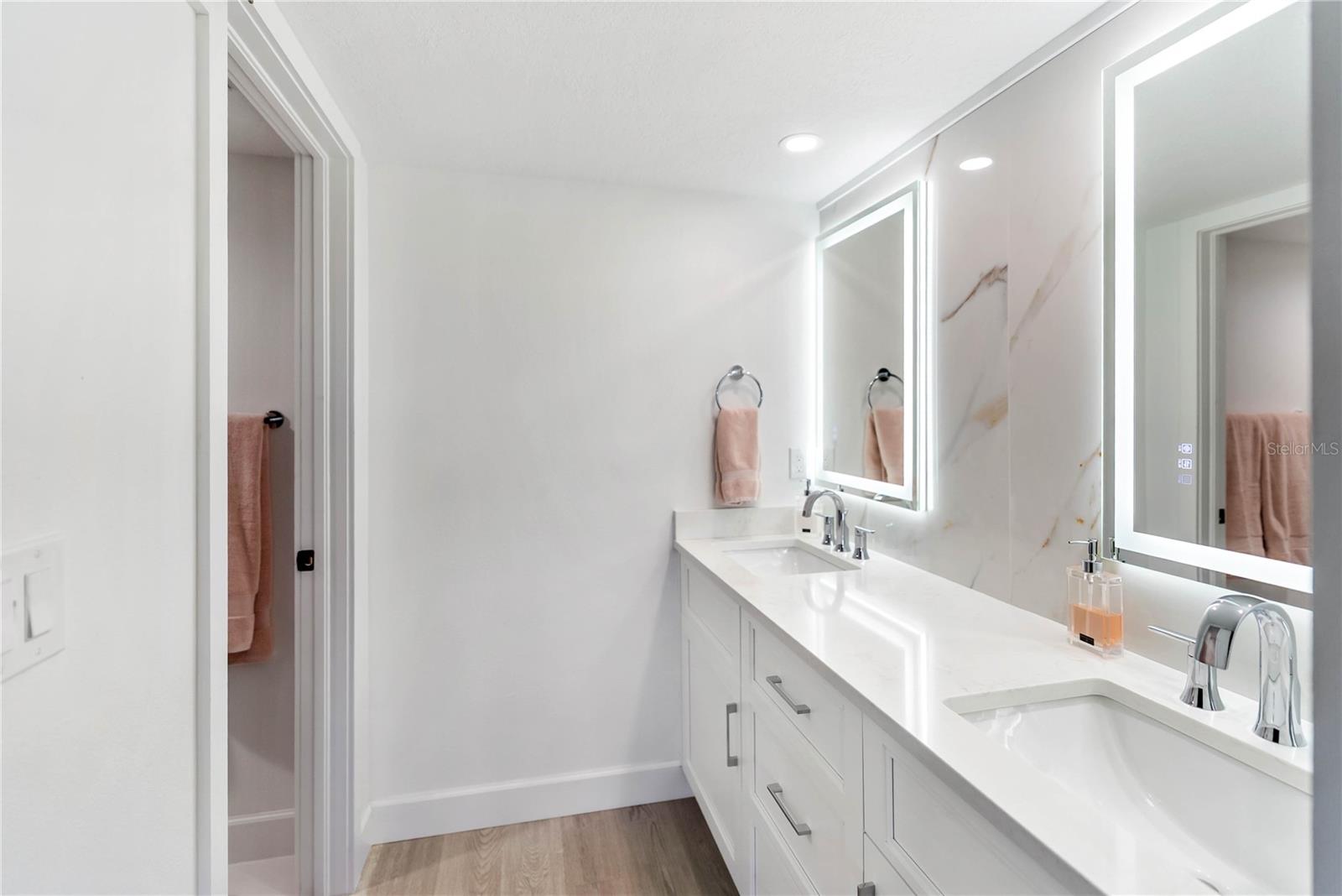 Image 22 of 62 For 204 3rd Street W 201
