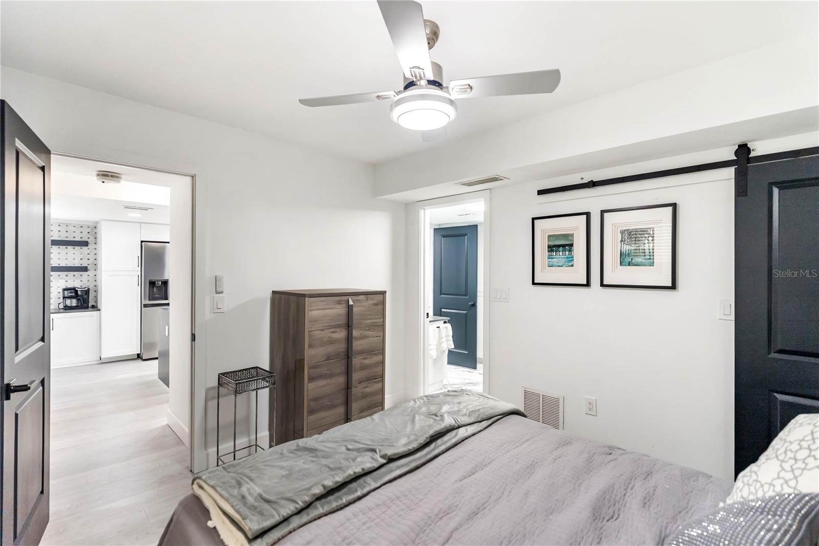 Image 25 of 62 For 204 3rd Street W 201