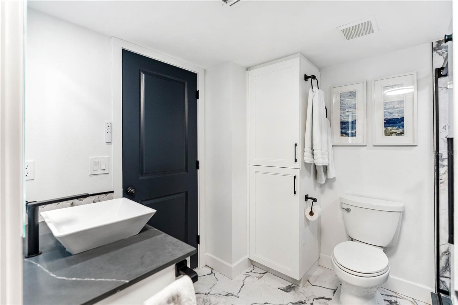 Image 28 of 62 For 204 3rd Street W 201
