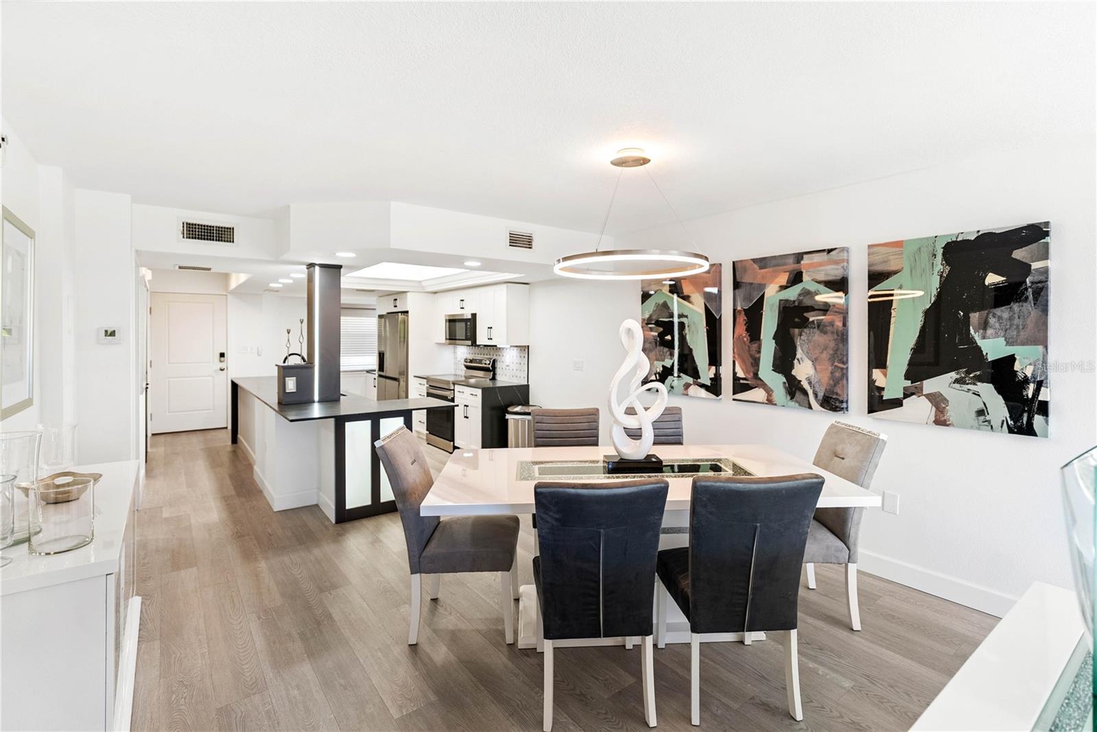 Image 3 of 62 For 204 3rd Street W 201