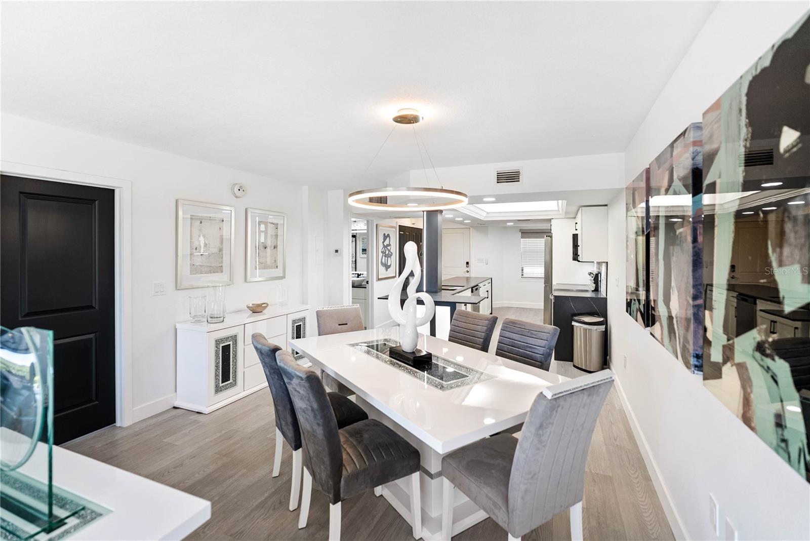 Image 4 of 62 For 204 3rd Street W 201