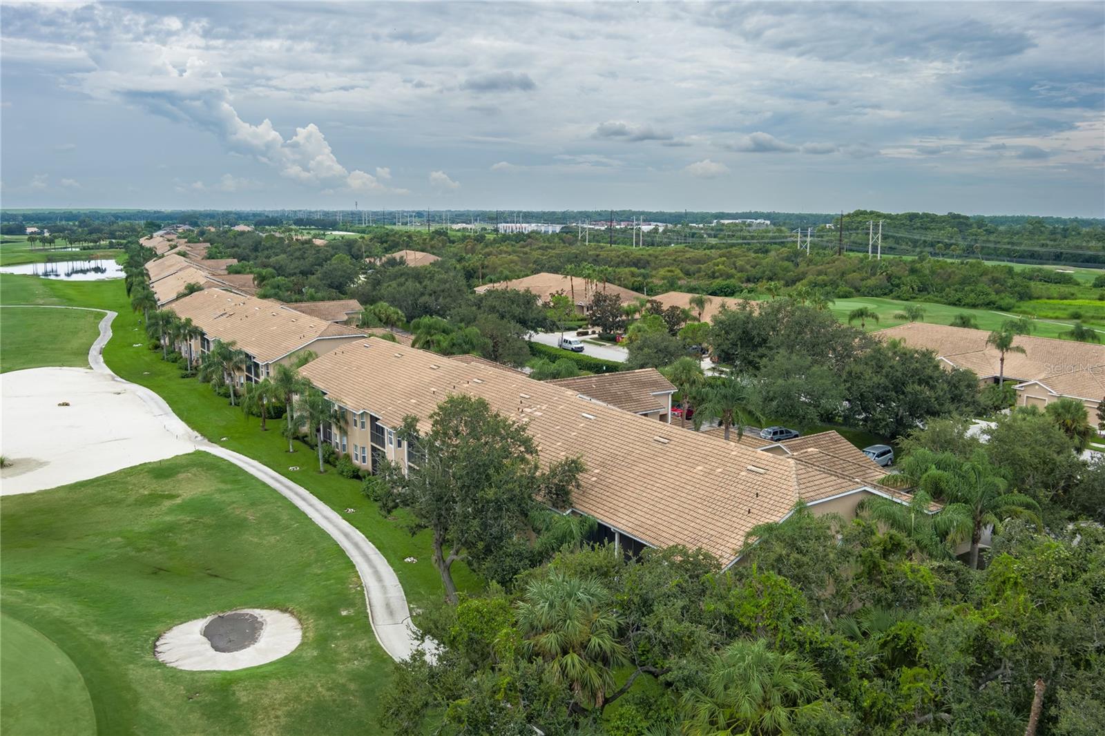 Image 19 of 37 For 803 Fairwaycove Lane 206