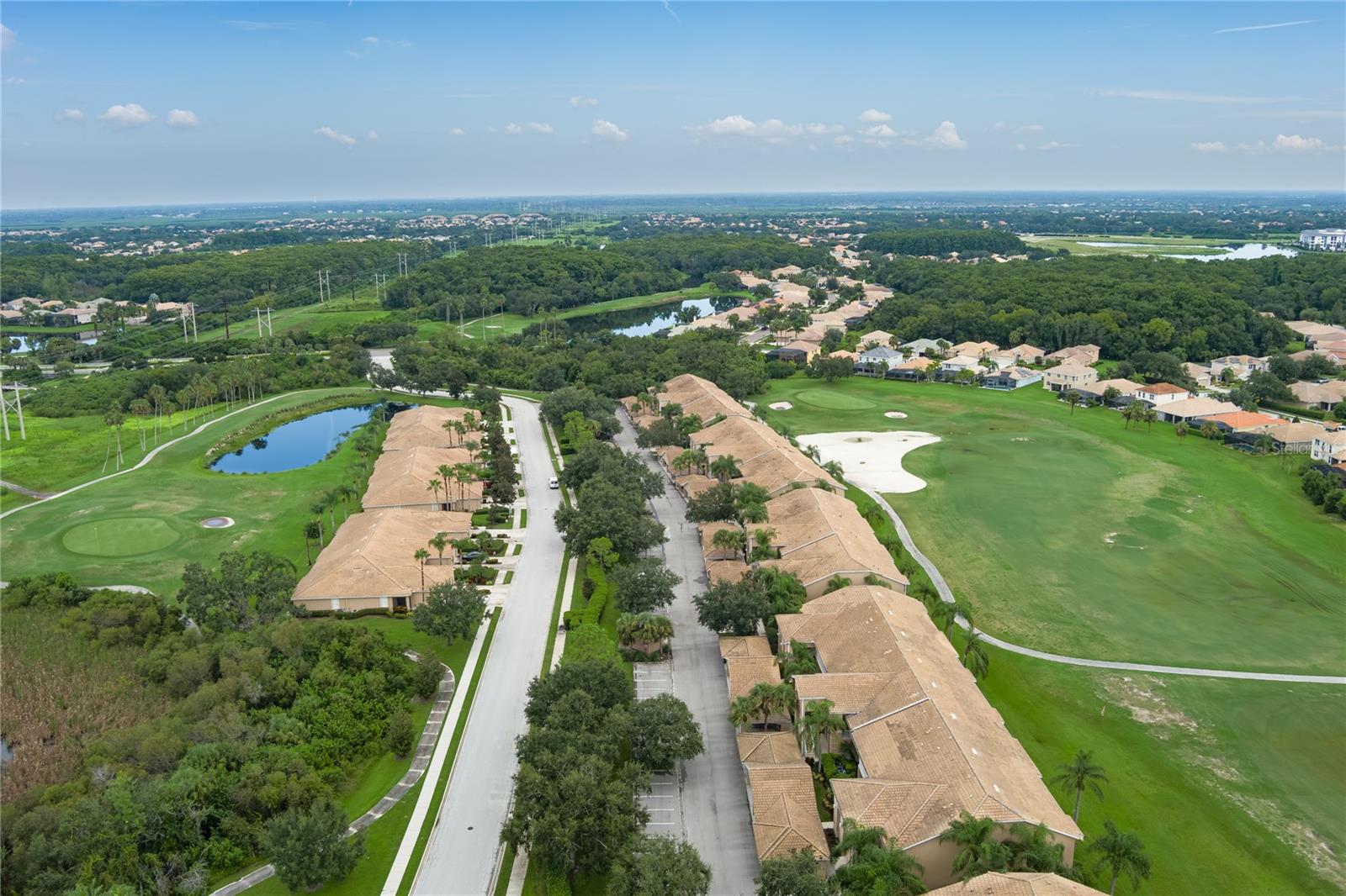 Image 22 of 37 For 803 Fairwaycove Lane 206