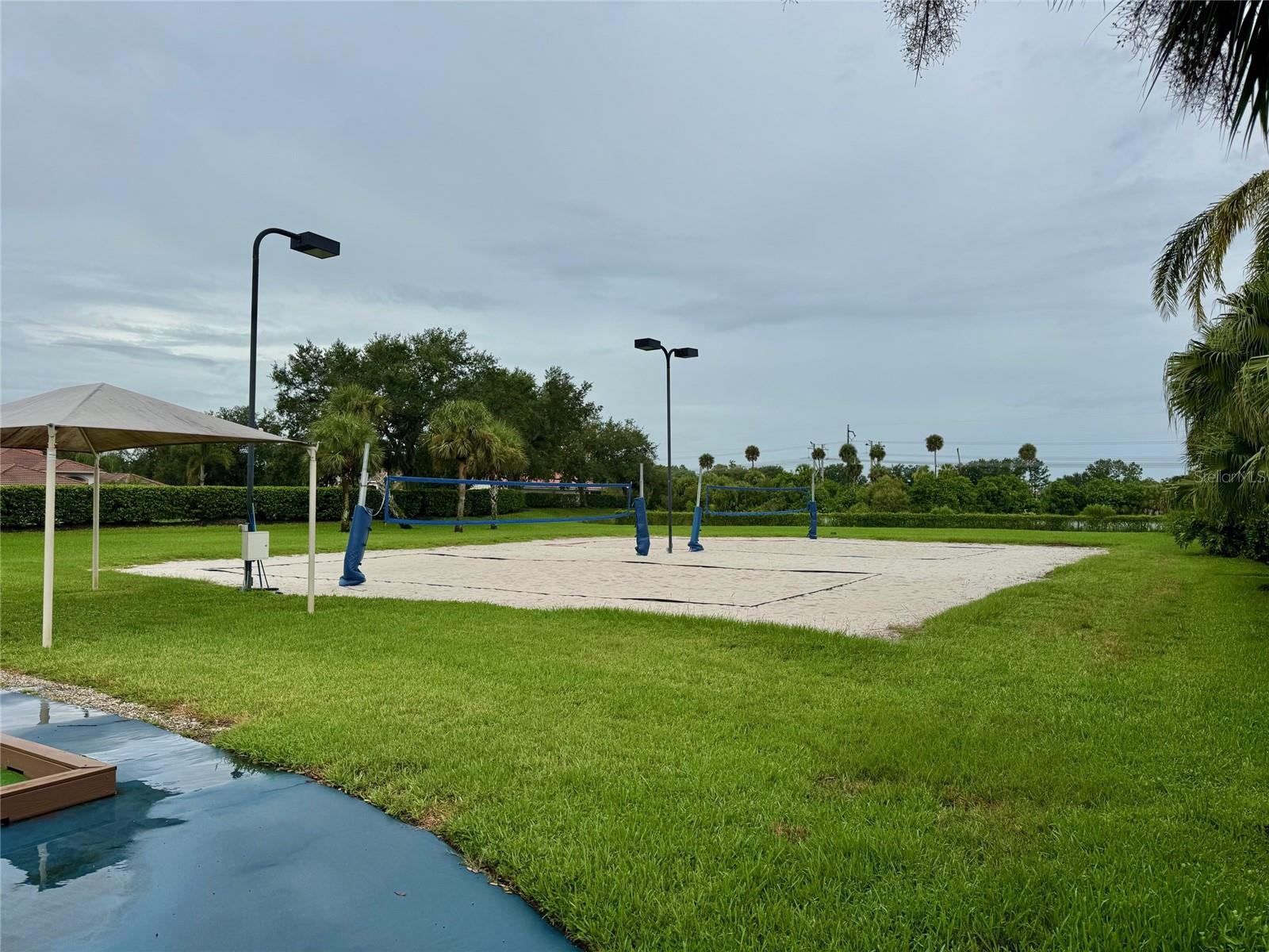 Image 31 of 37 For 803 Fairwaycove Lane 206