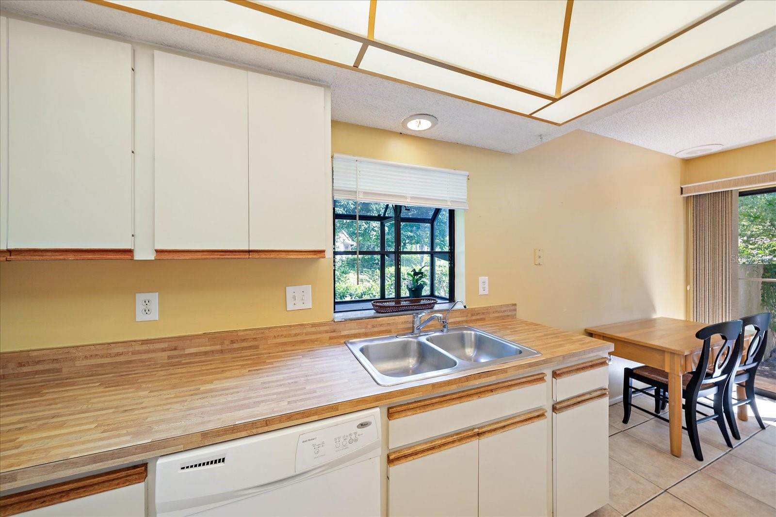 Image 14 of 42 For 4549 Winston Lane N 41