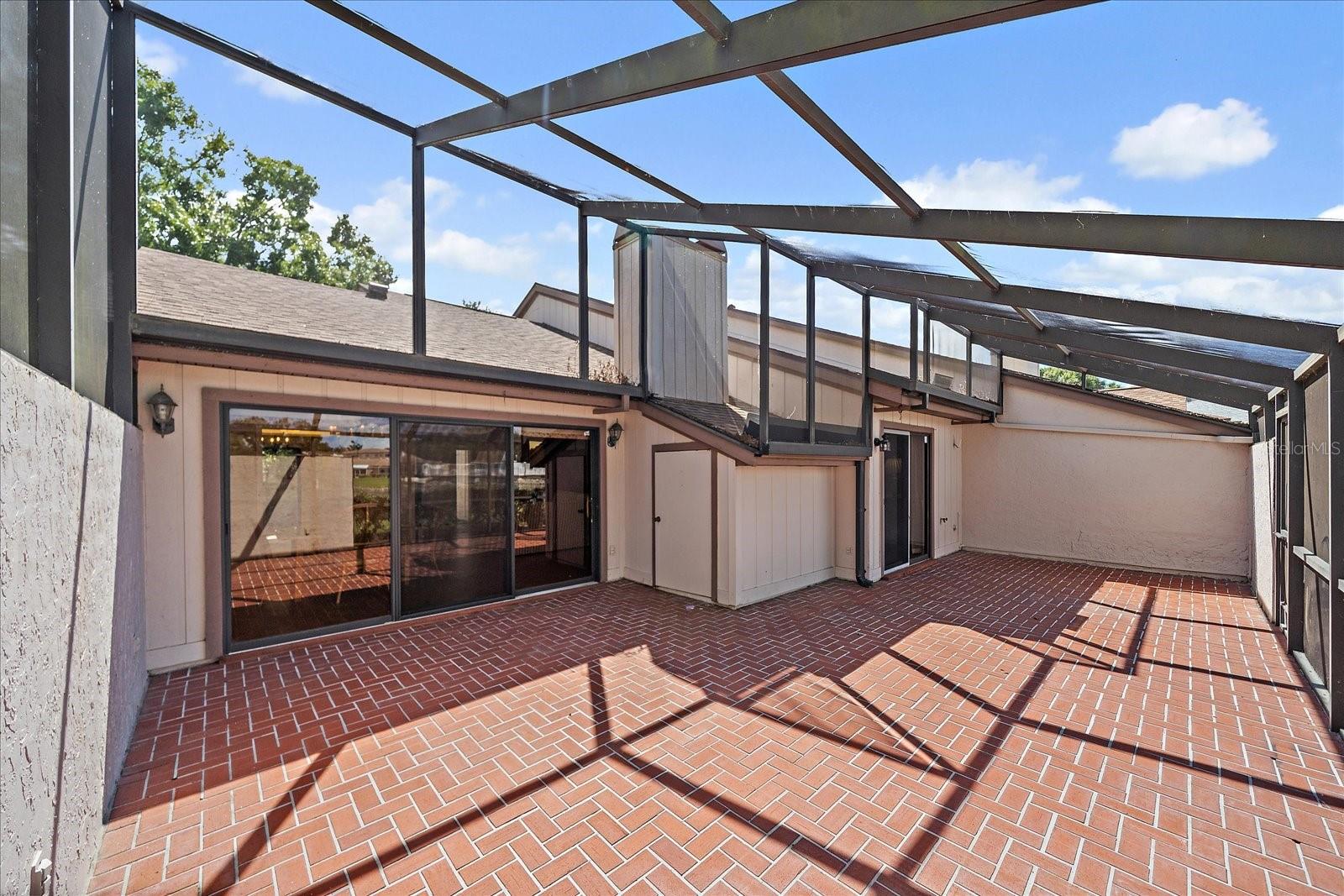 Image 17 of 42 For 4549 Winston Lane N 41