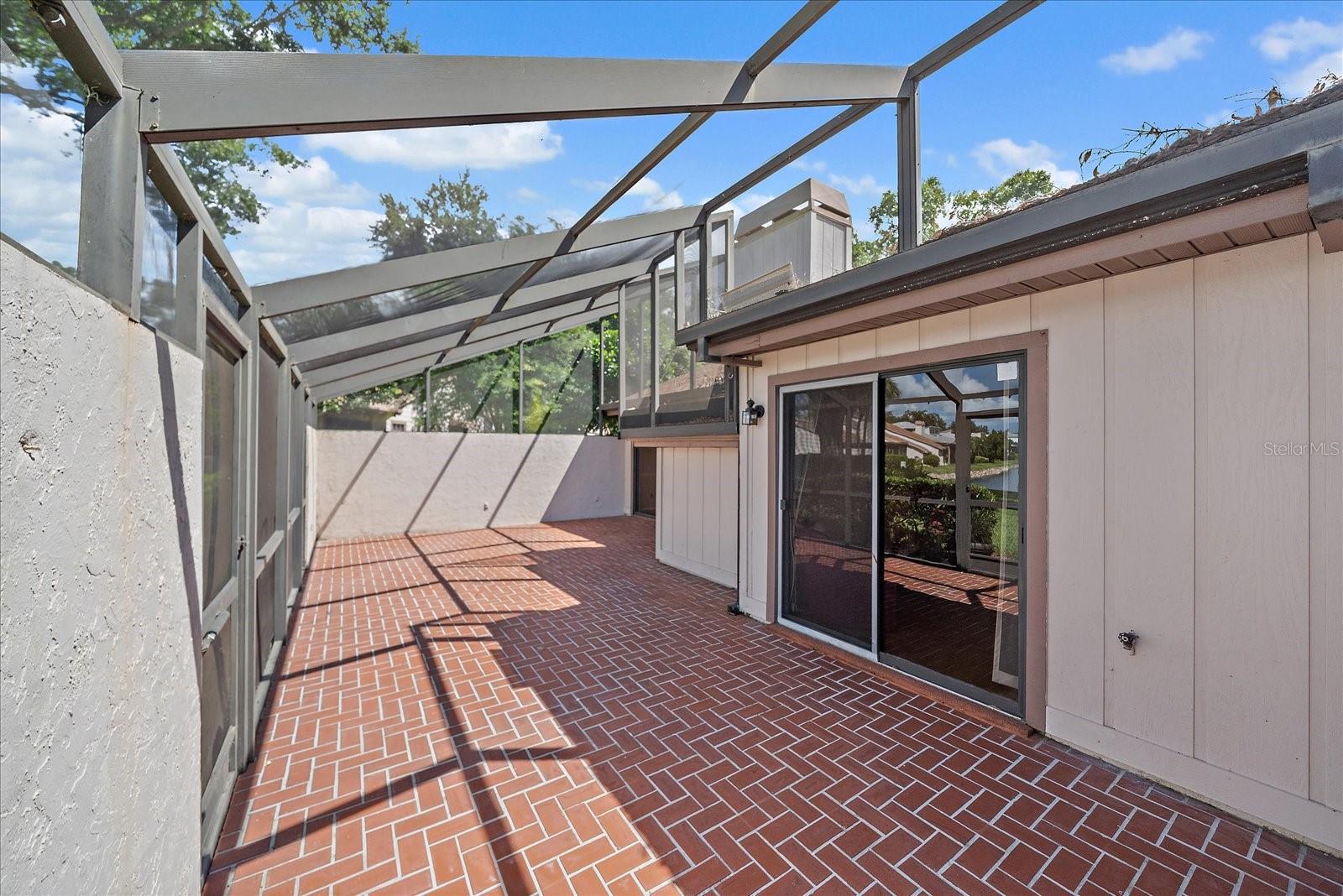 Image 18 of 42 For 4549 Winston Lane N 41