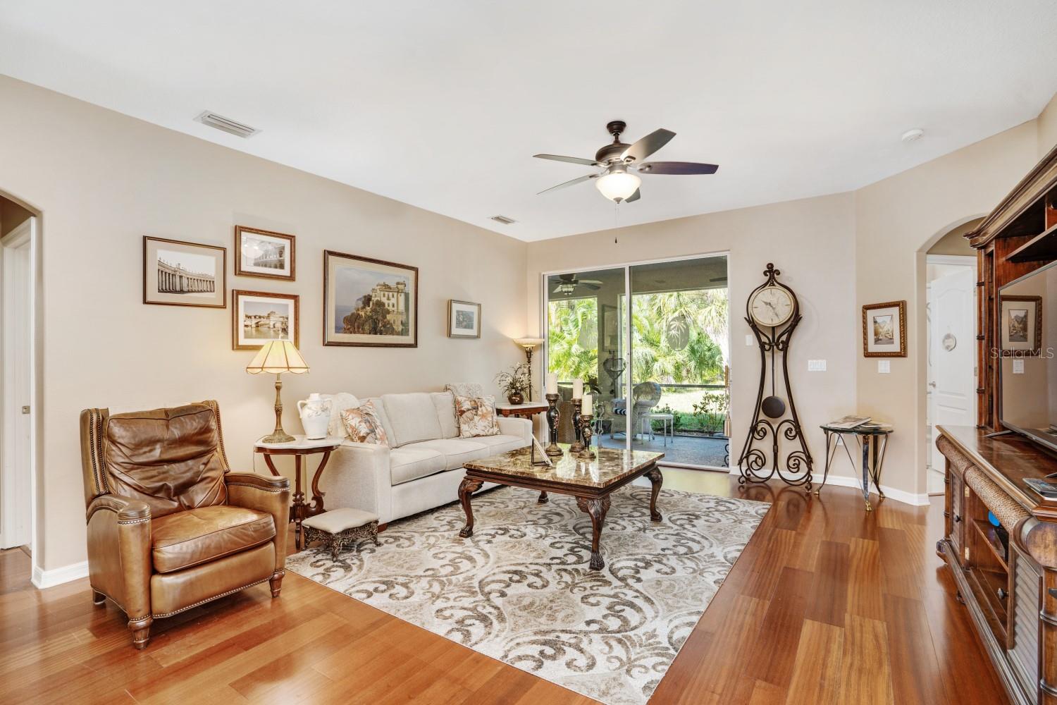 Image 3 of 31 For 8982 Founders Circle