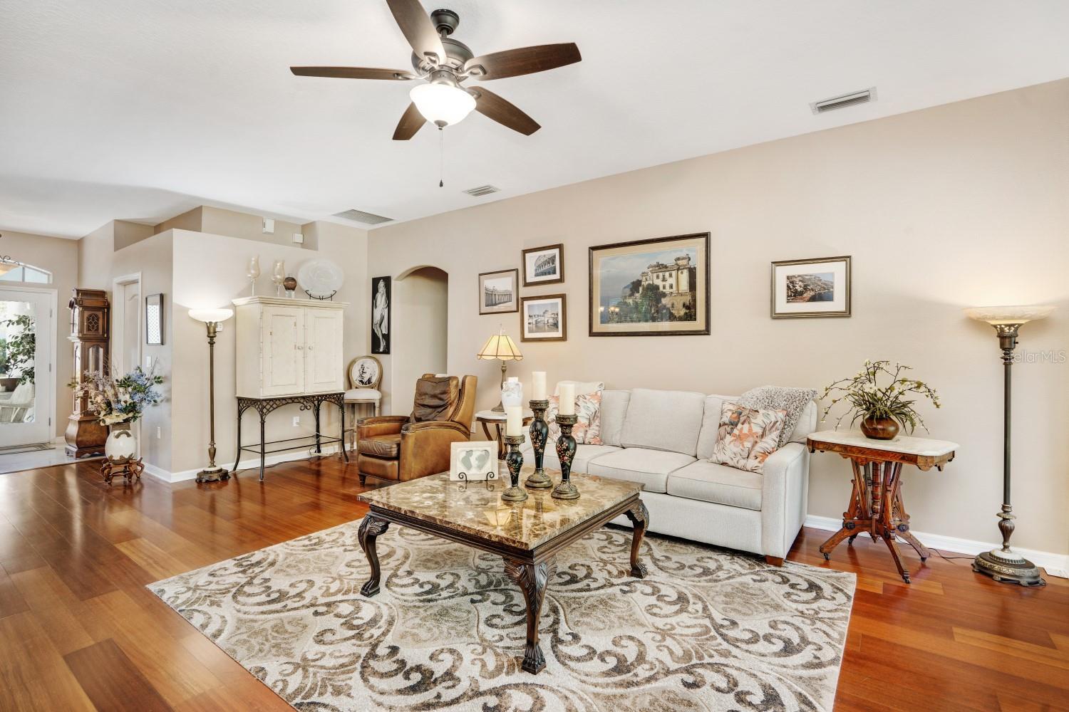 Image 5 of 31 For 8982 Founders Circle