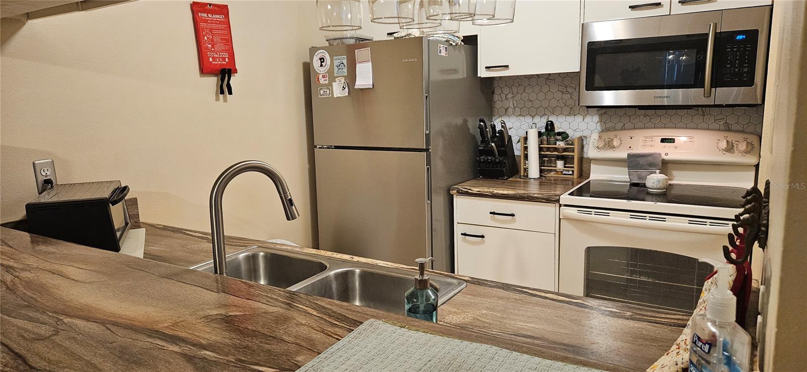 Image 4 of 10 For 3762 59th Avenue W 3762