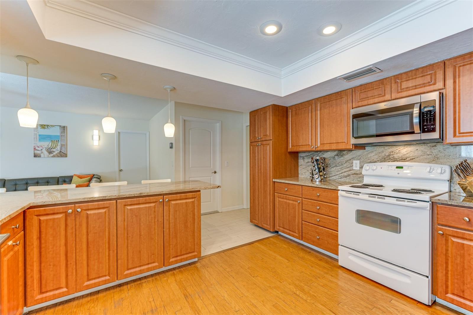 Image 13 of 41 For 1309 Gate Drive