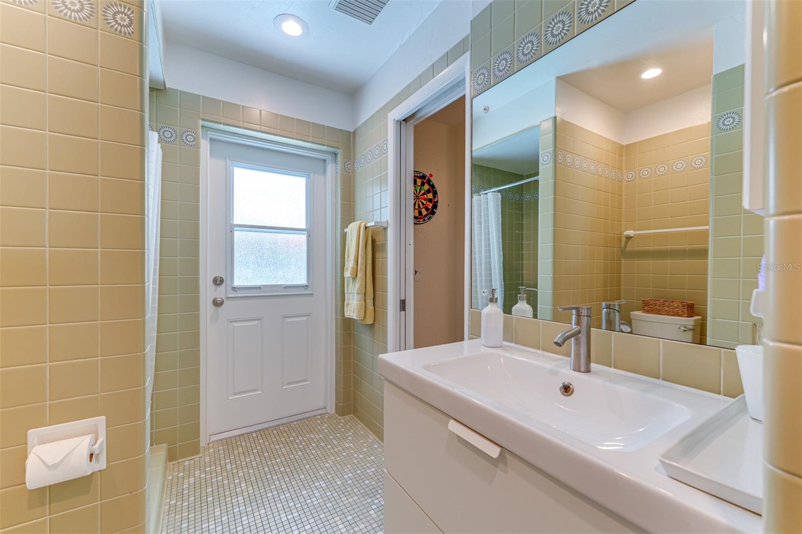Image 30 of 41 For 1309 Gate Drive