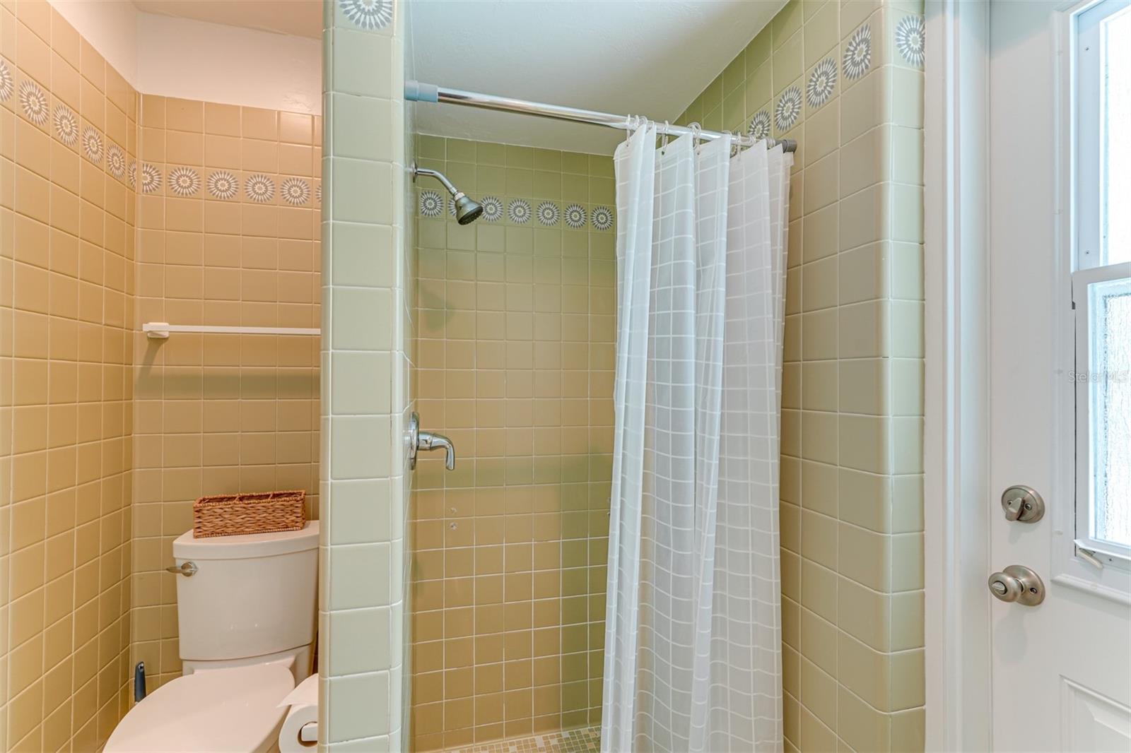 Image 31 of 41 For 1309 Gate Drive