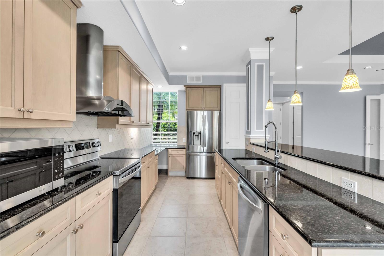 Image 16 of 40 For 8045 Tybee Court 8045