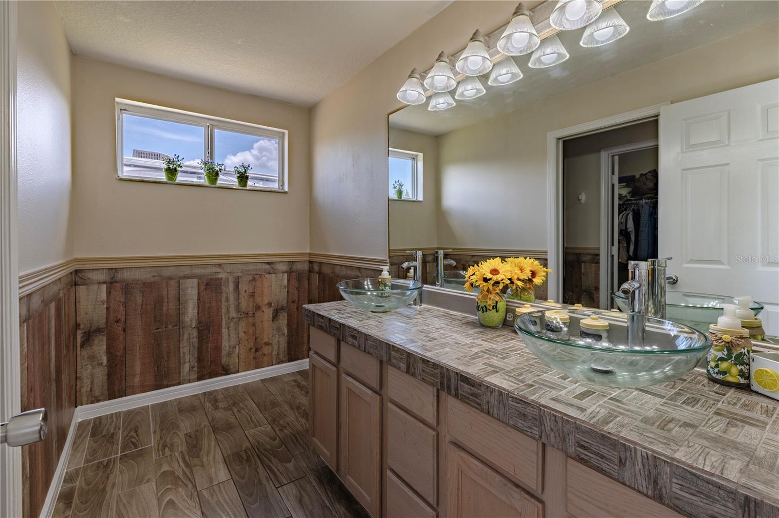 Image 18 of 42 For 4329 Windmill Pointe Drive