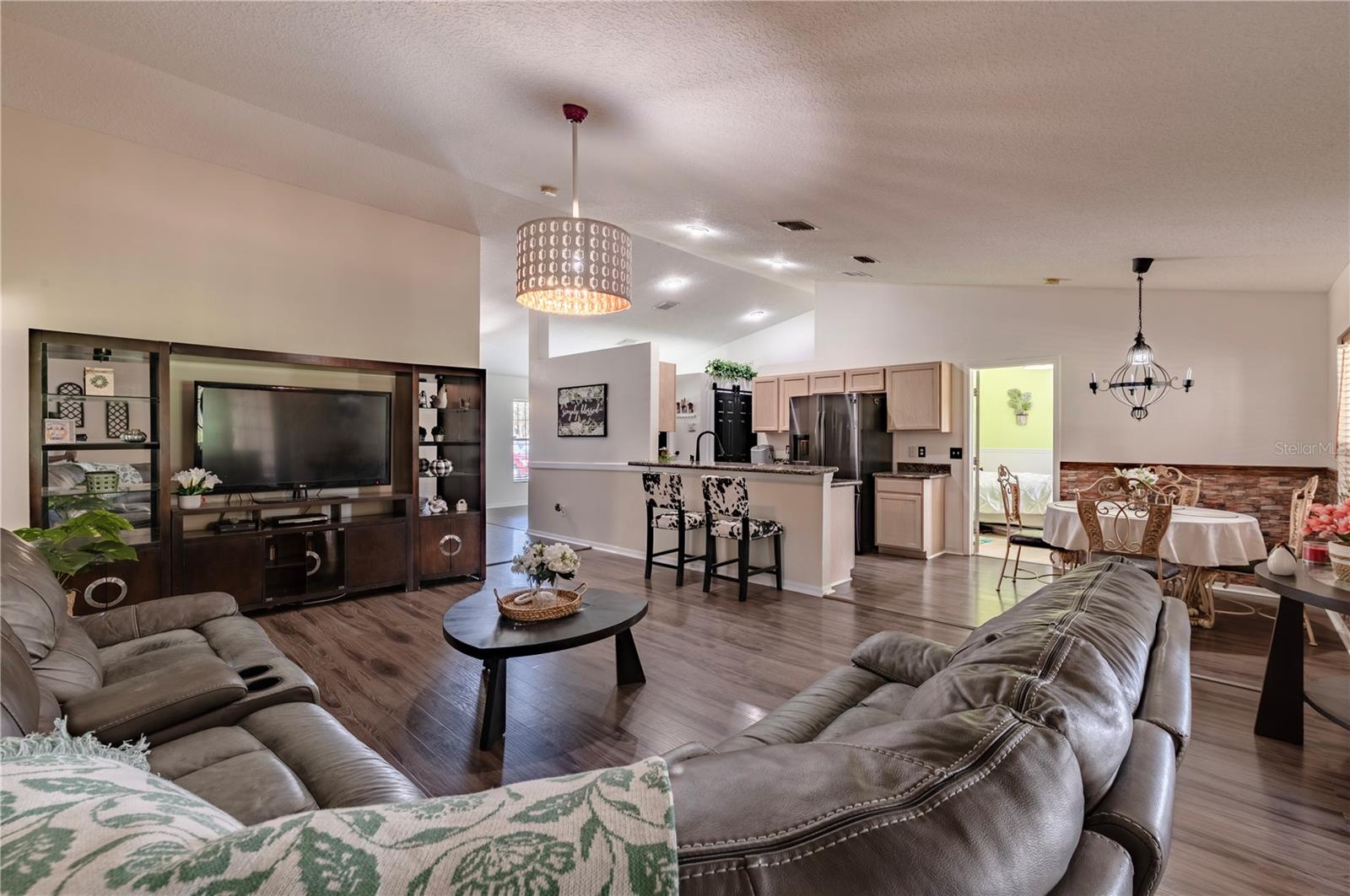 Image 6 of 42 For 4329 Windmill Pointe Drive