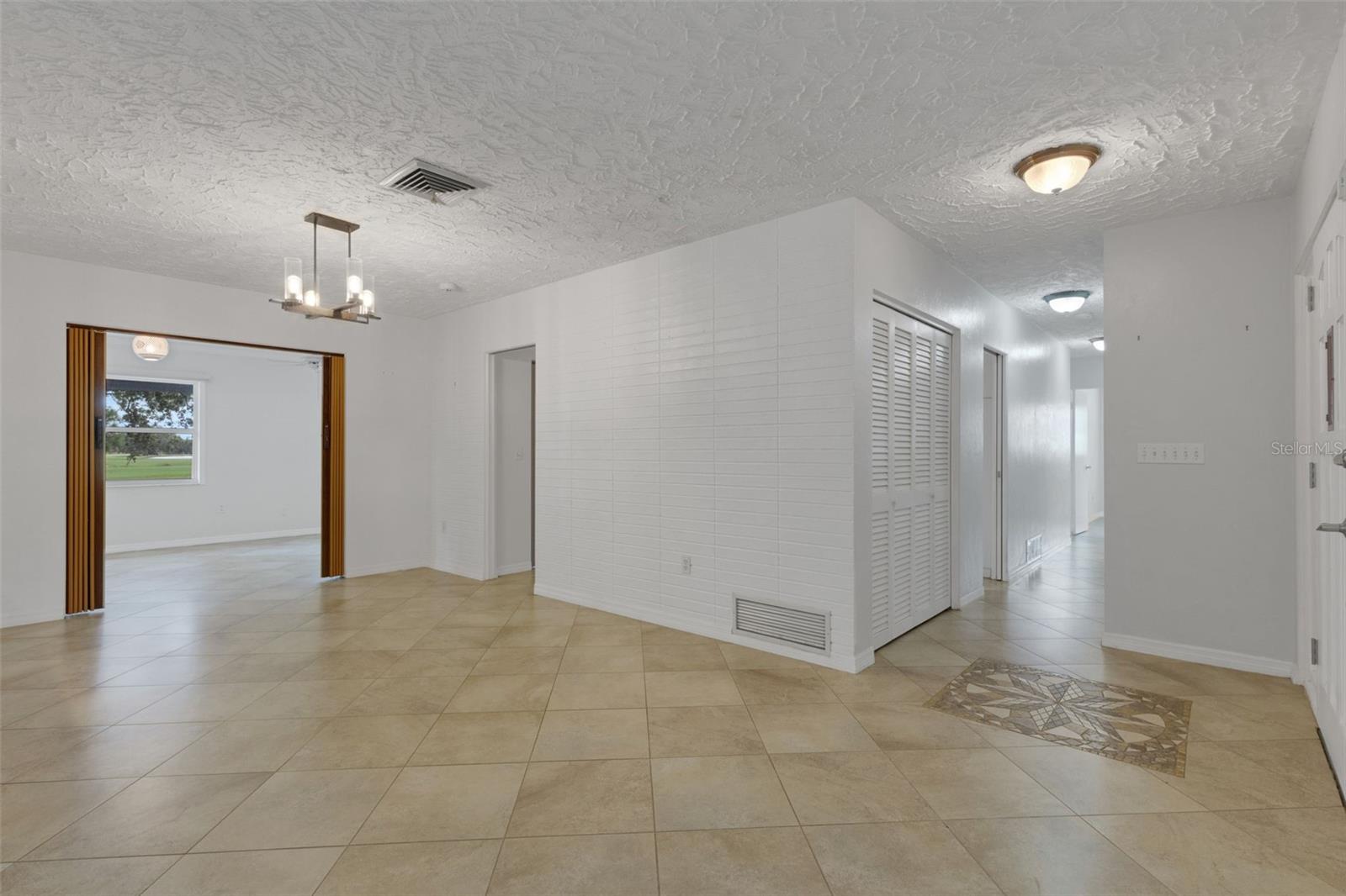 Image 6 of 31 For 5217 Canterbury Drive