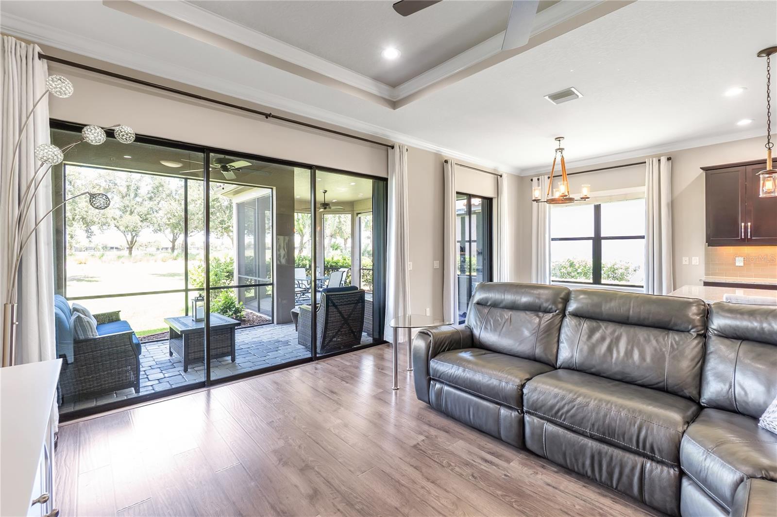 Image 21 of 99 For 5137 Napoli Run