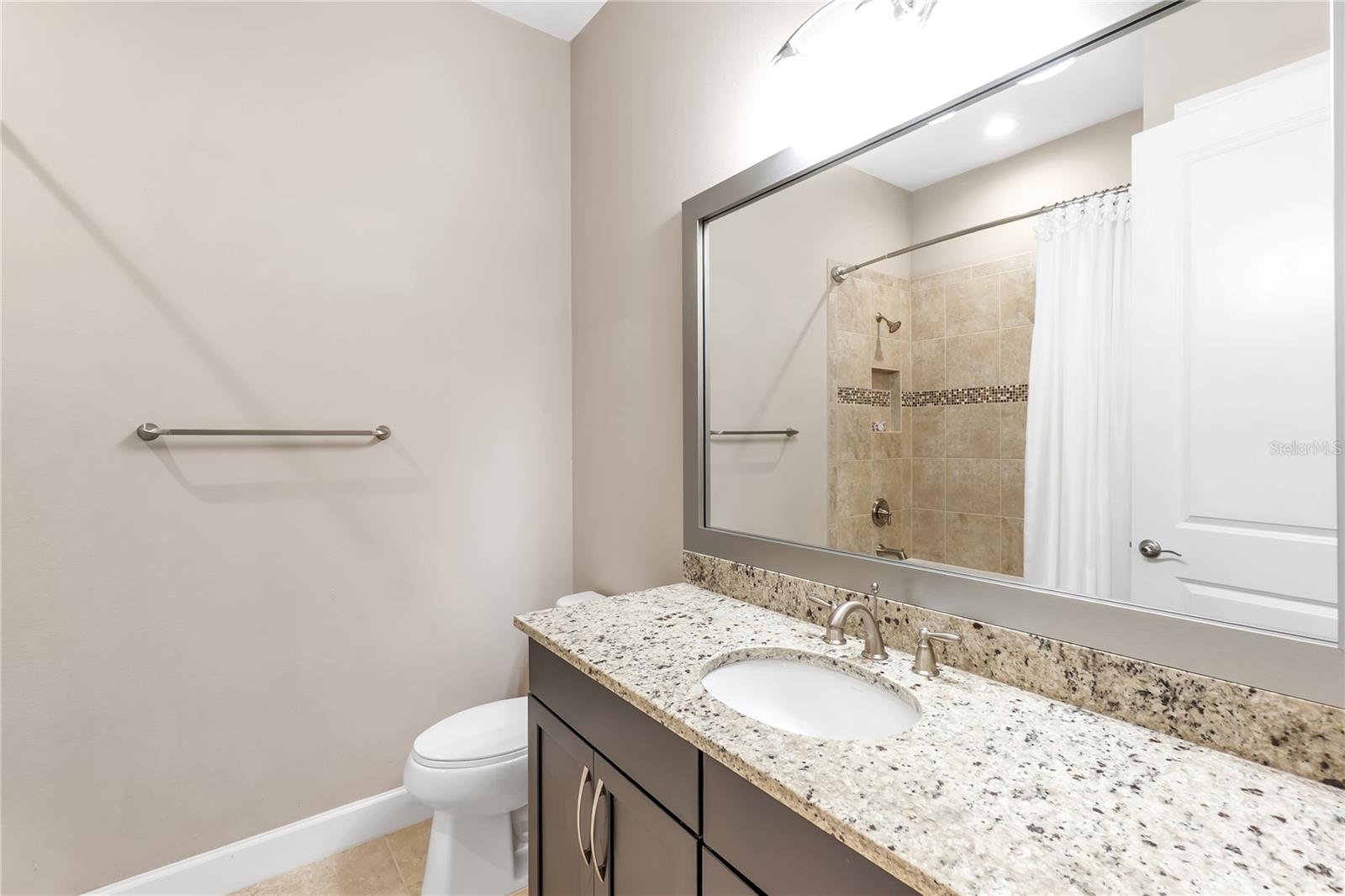 Image 36 of 99 For 5137 Napoli Run