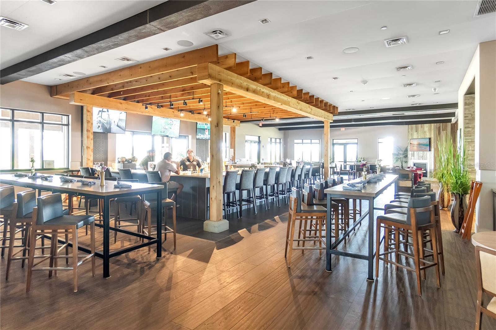 Image 49 of 99 For 5137 Napoli Run