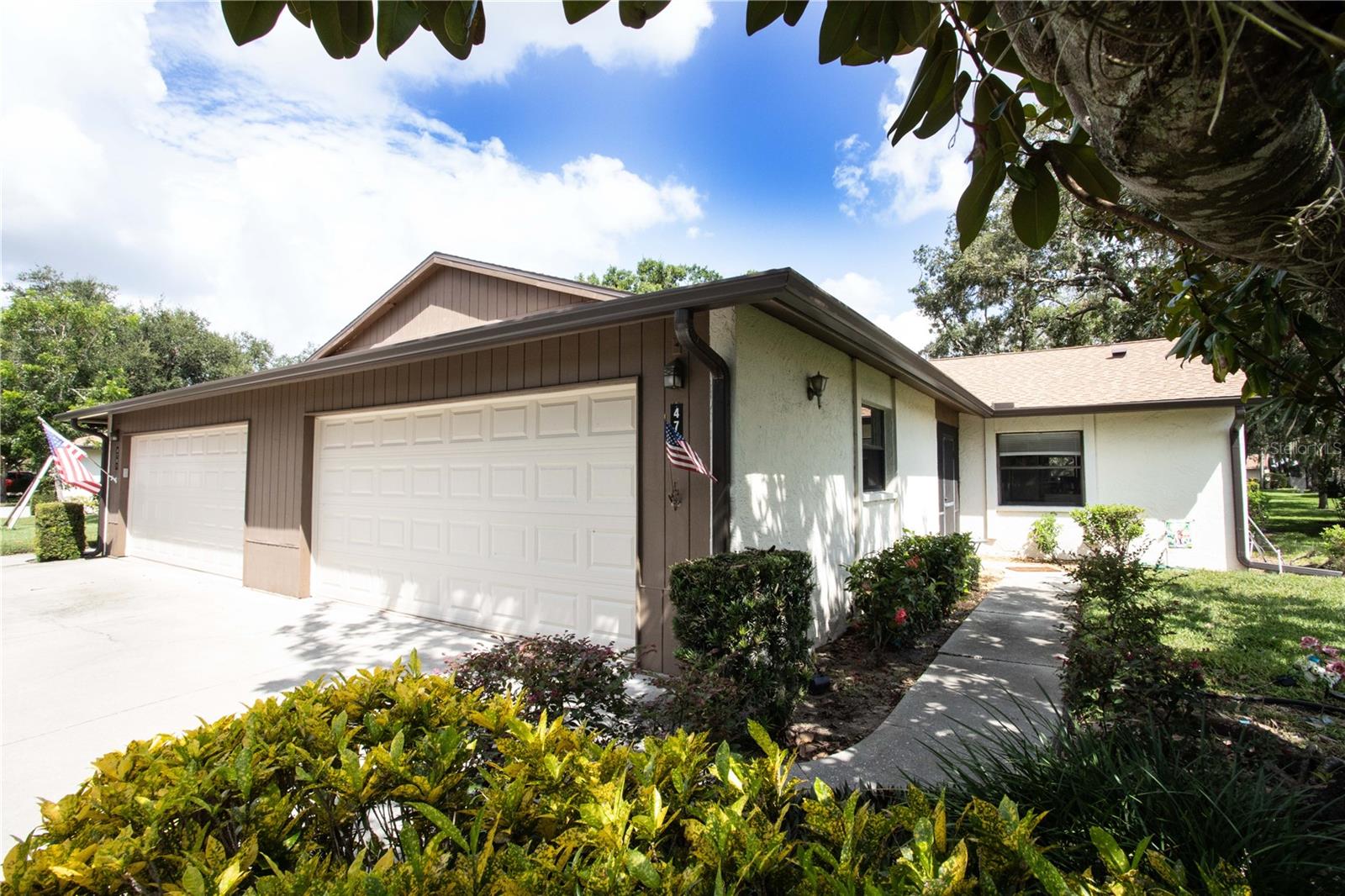 Details for 4703 Oak Hill Drive 4, SARASOTA, FL 34232