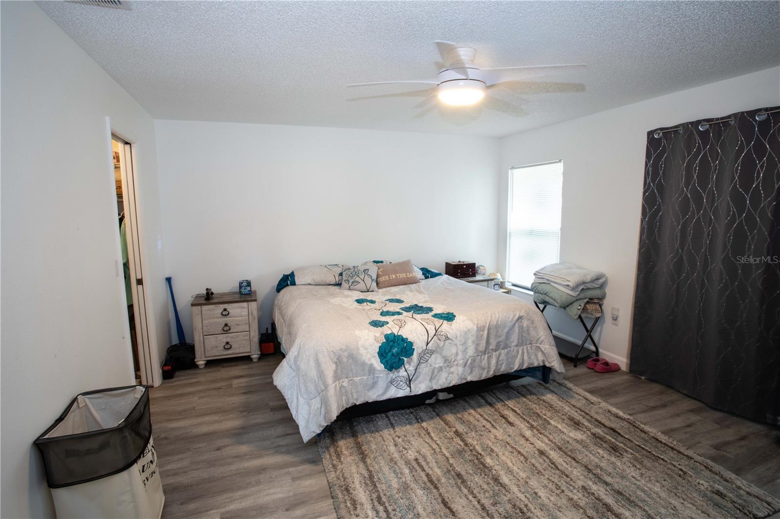 Image 4 of 16 For 4703 Oak Hill Drive 4