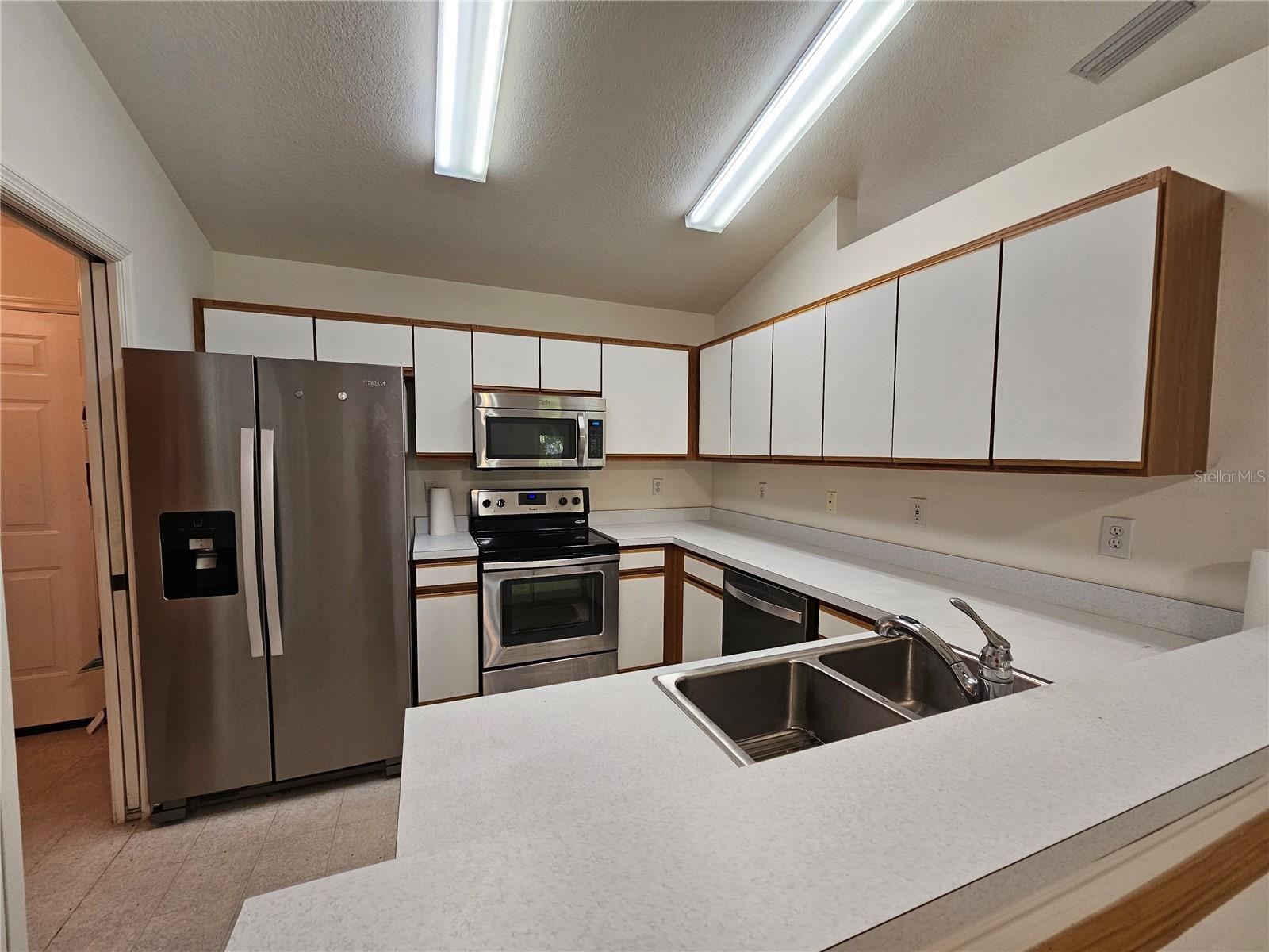 Image 19 of 44 For 206 116th Street E