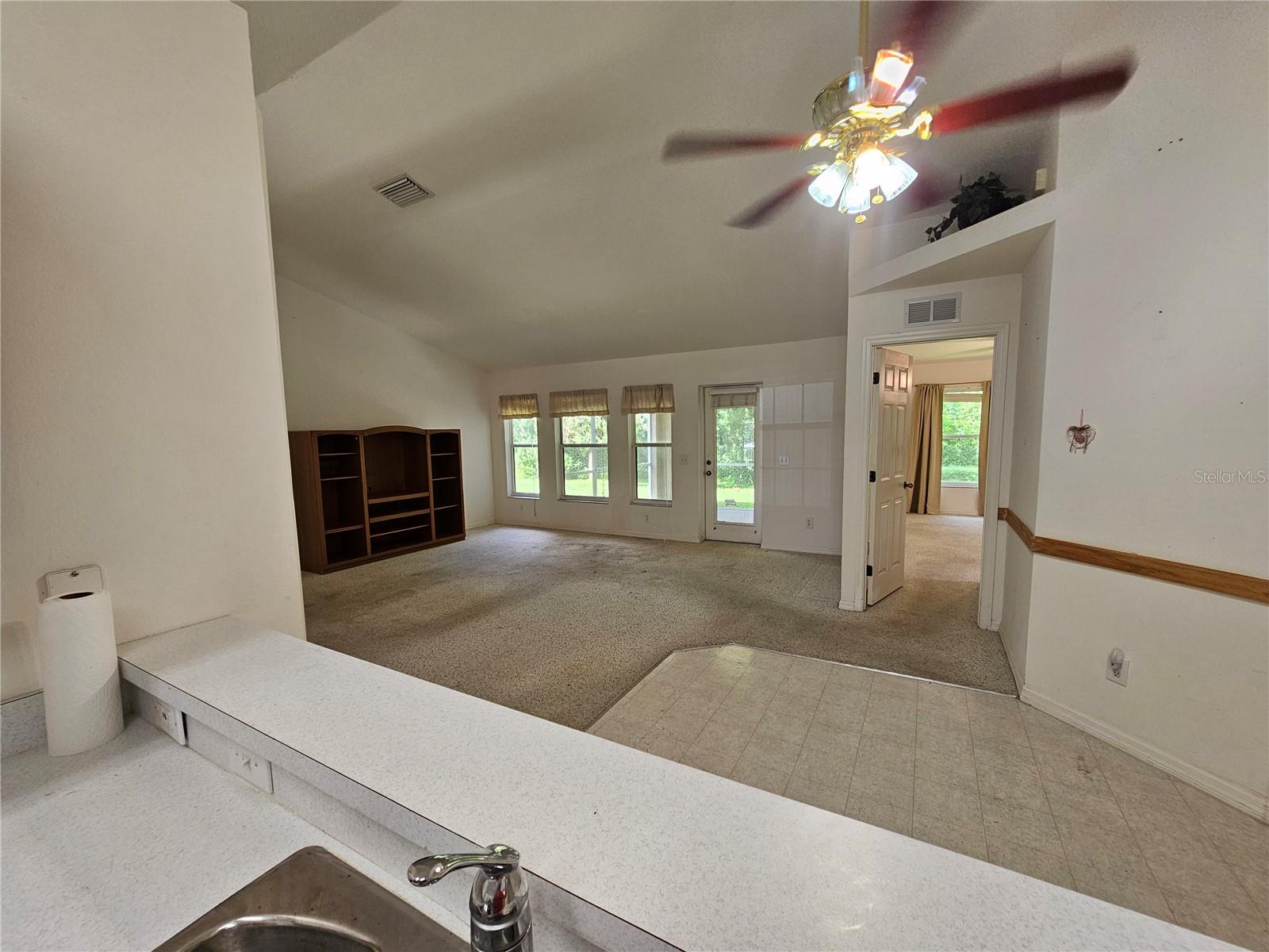 Image 23 of 44 For 206 116th Street E