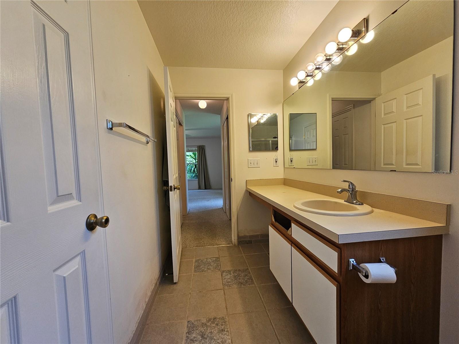 Image 35 of 44 For 206 116th Street E