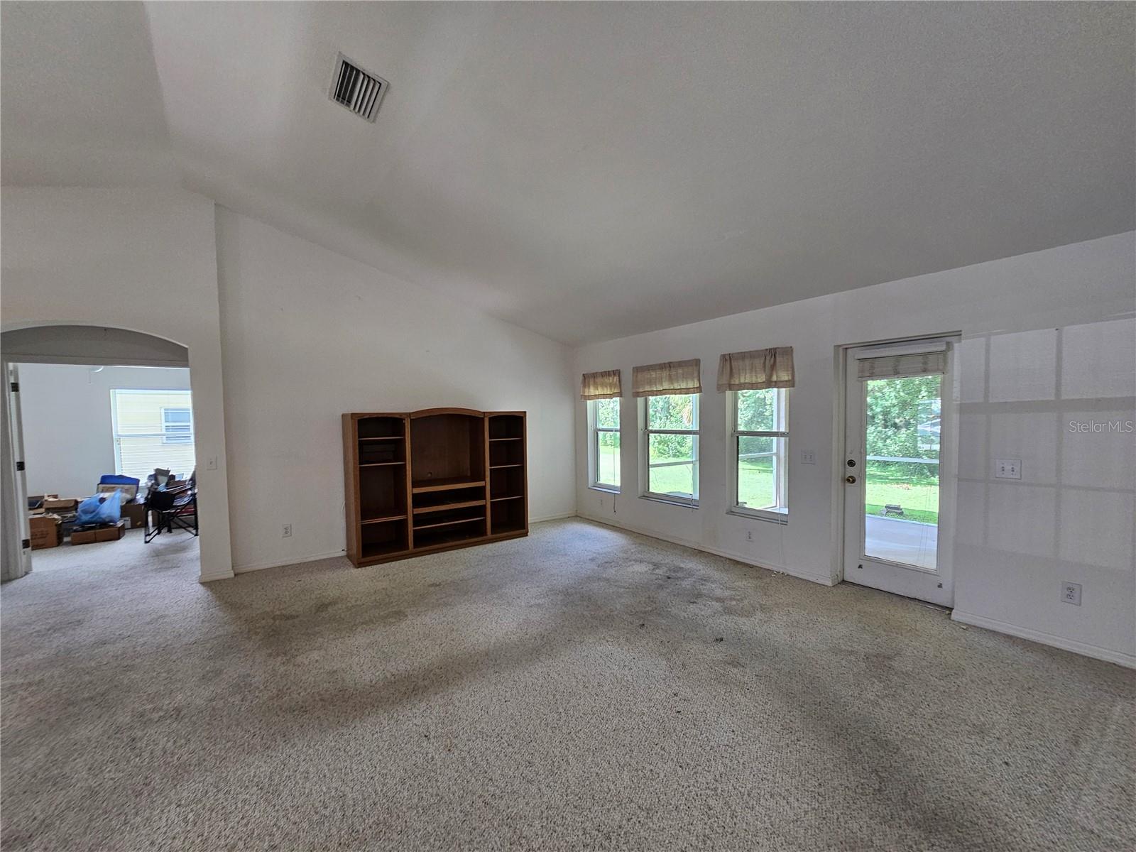 Image 39 of 44 For 206 116th Street E