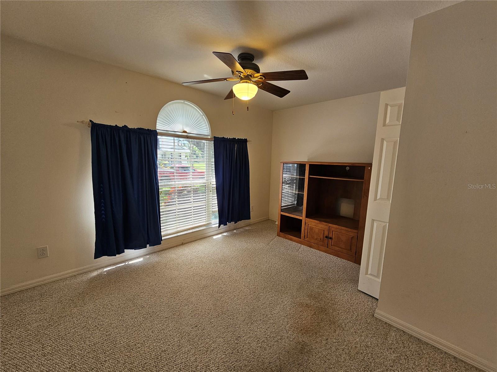 Image 9 of 44 For 206 116th Street E