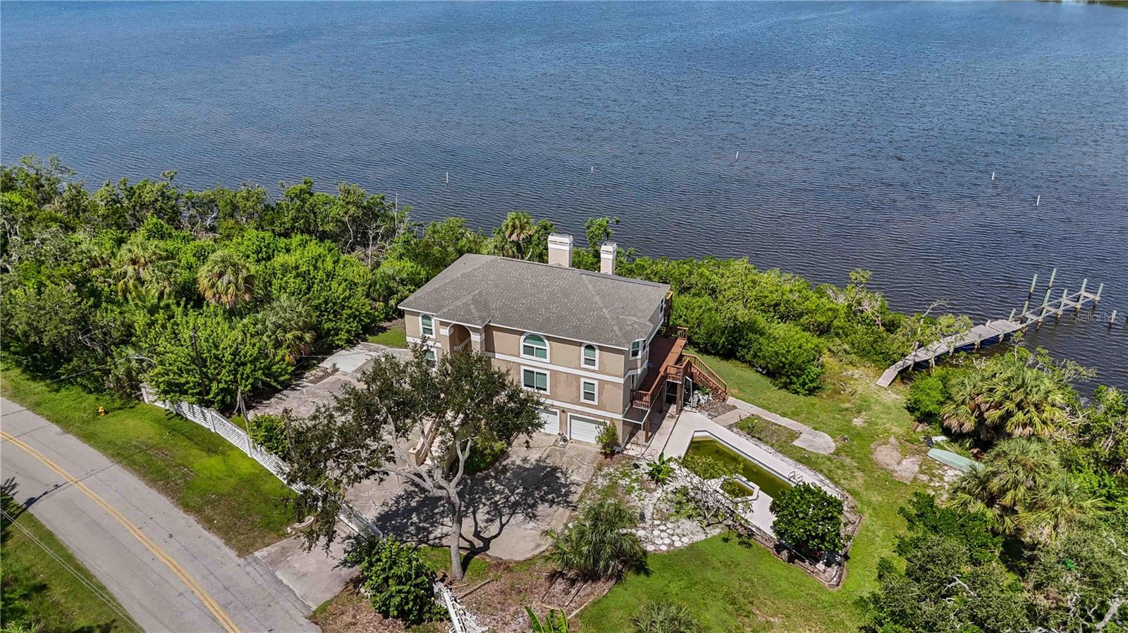 Image 40 of 53 For 1470 Bayshore Drive