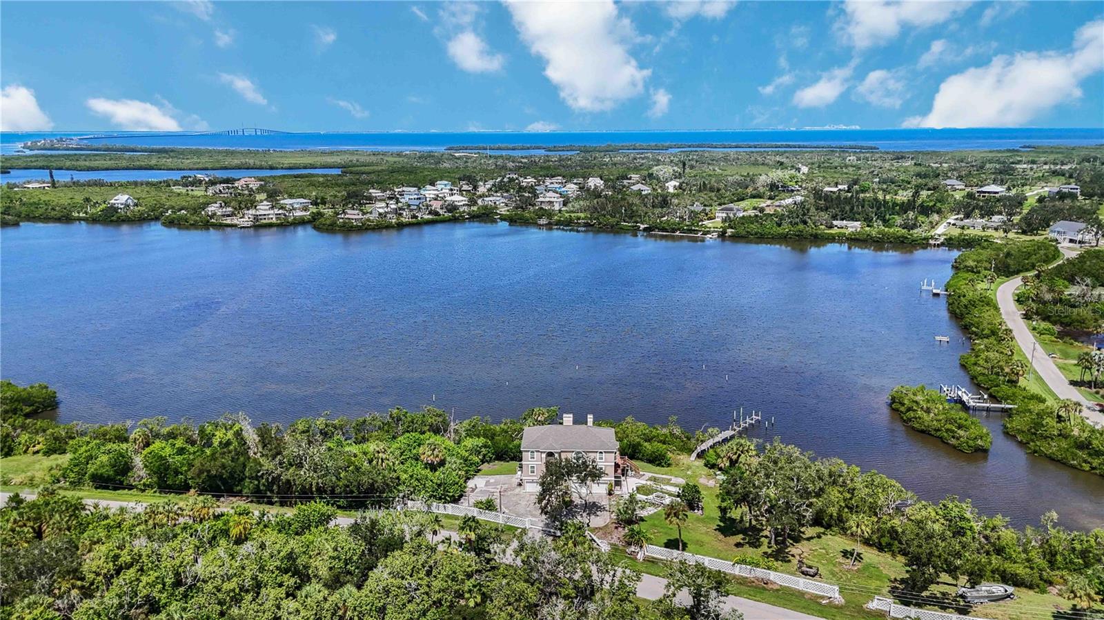 Image 41 of 53 For 1470 Bayshore Drive