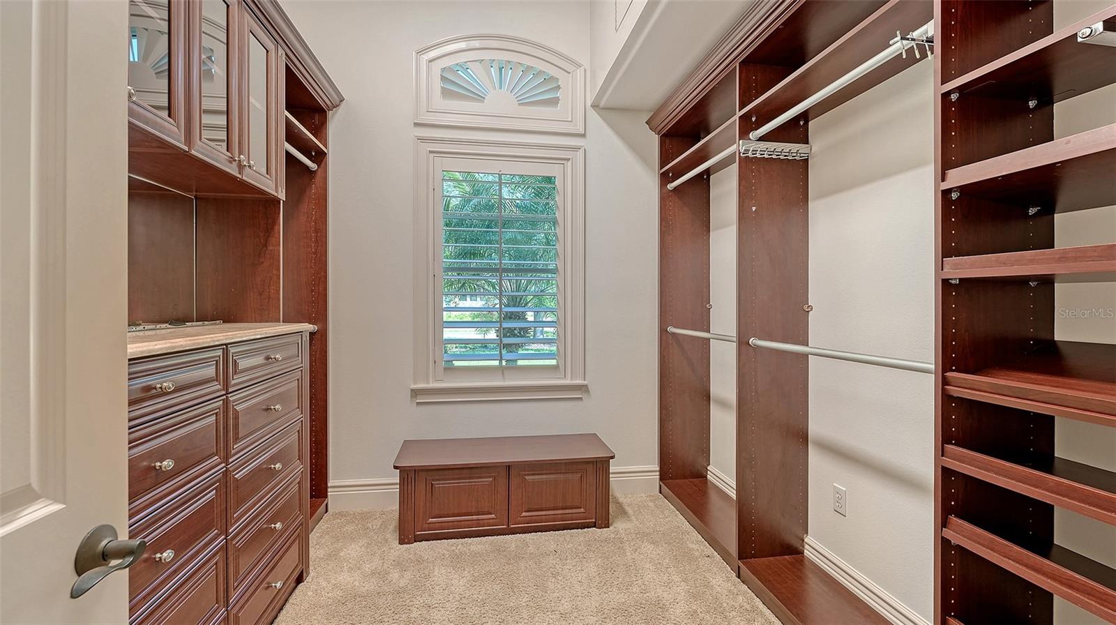 Image 43 of 82 For 3218 Signet Court