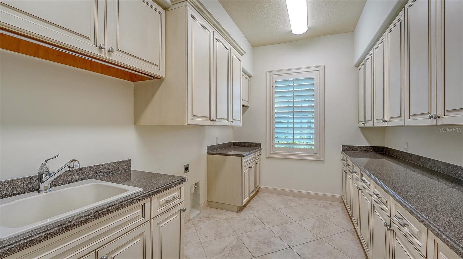 Image 50 of 82 For 3218 Signet Court