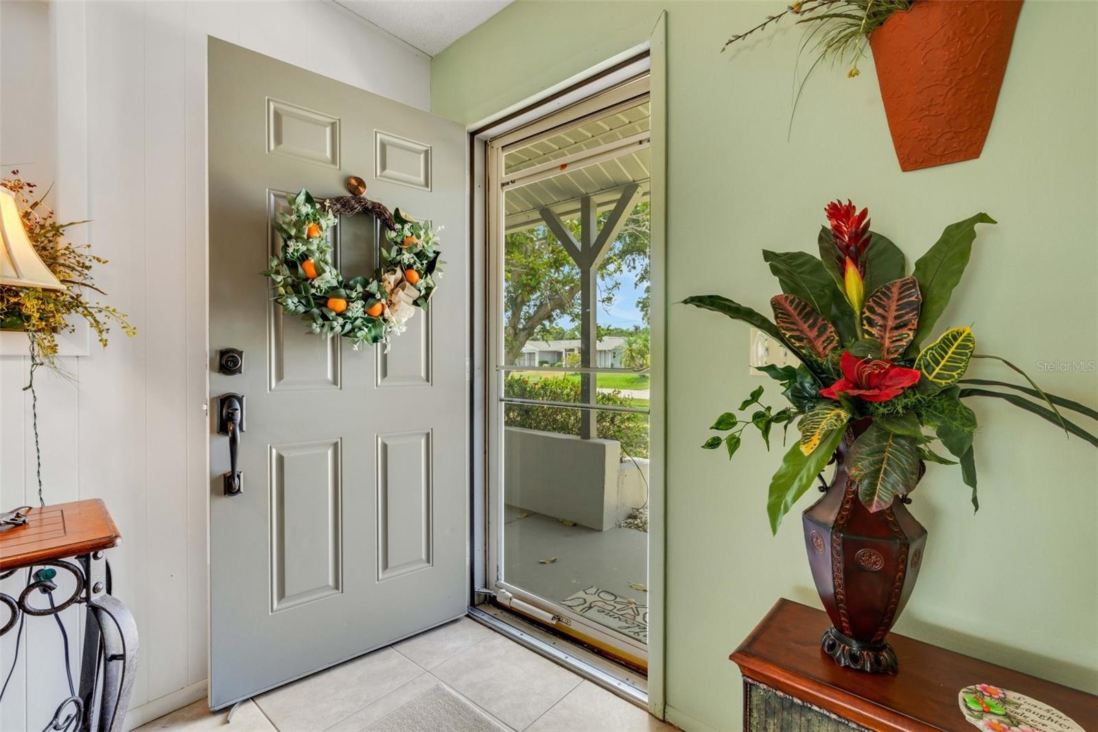 Image 4 of 35 For 1255 Lincoln Drive