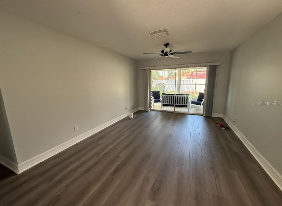 Image 5 of 11 For 2821 Swifton Drive 10