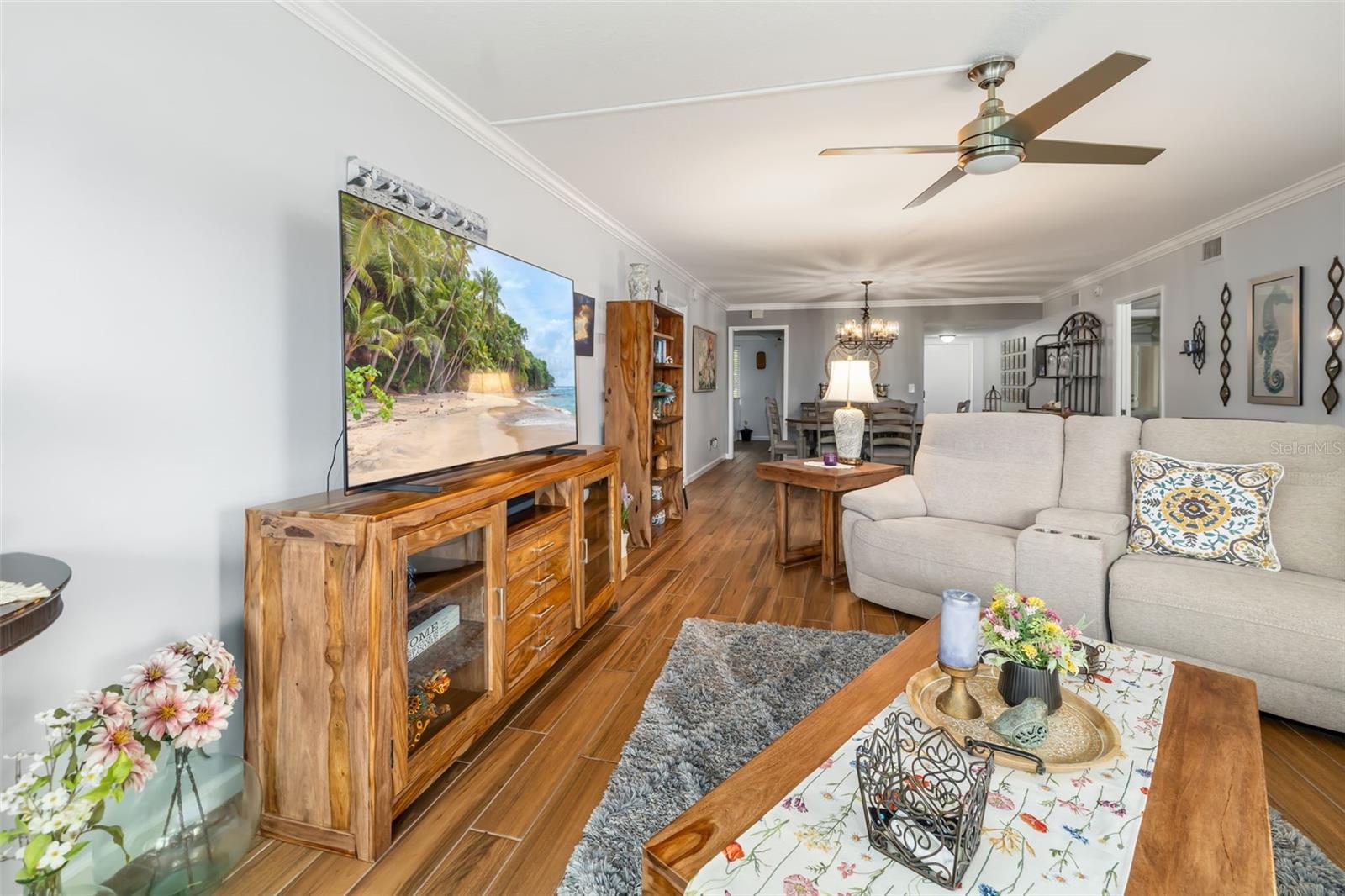 Image 3 of 51 For 6939 Country Club Drive N 161