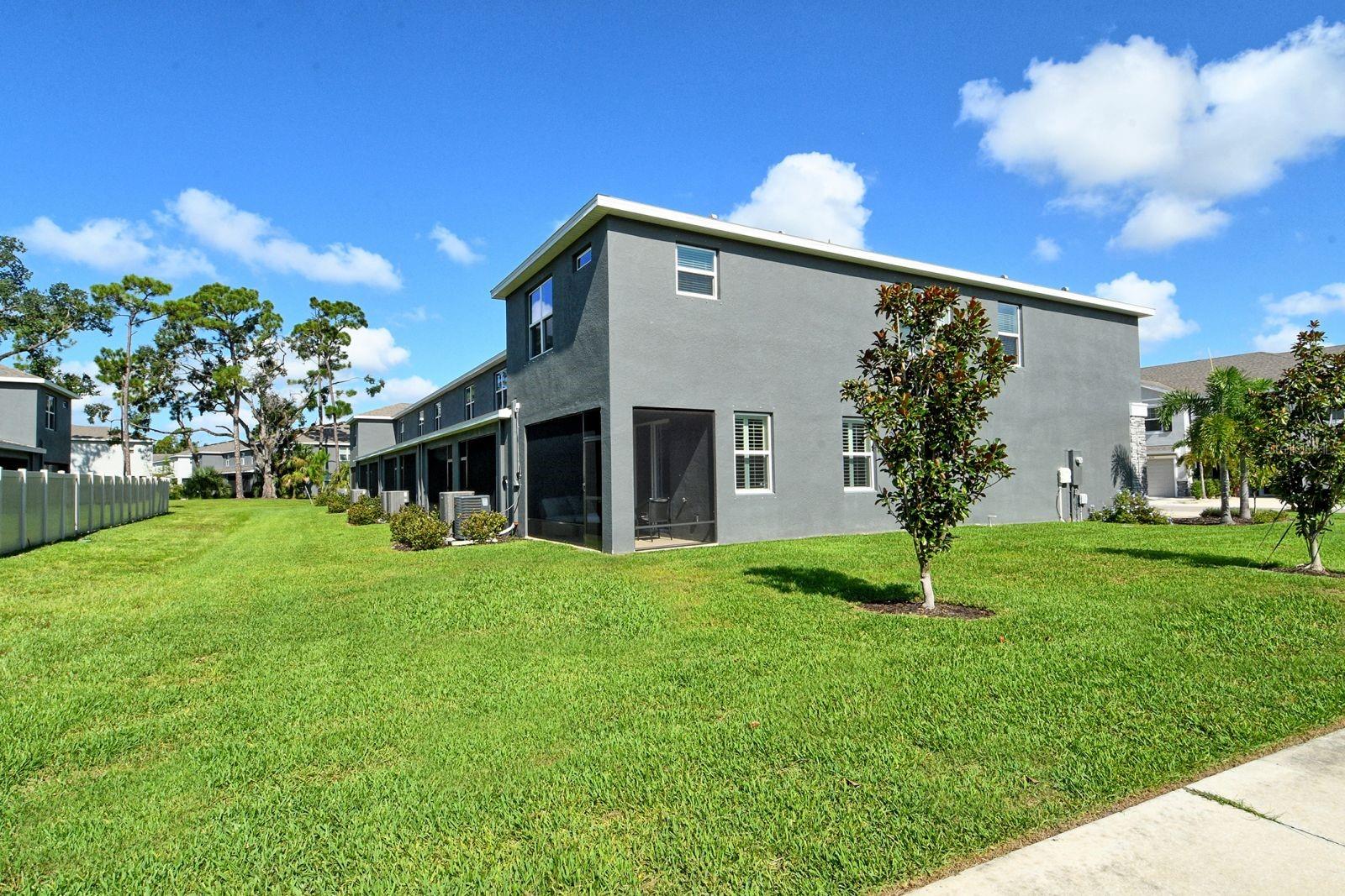 Image 29 of 44 For 6631 Calypso Coral Lane