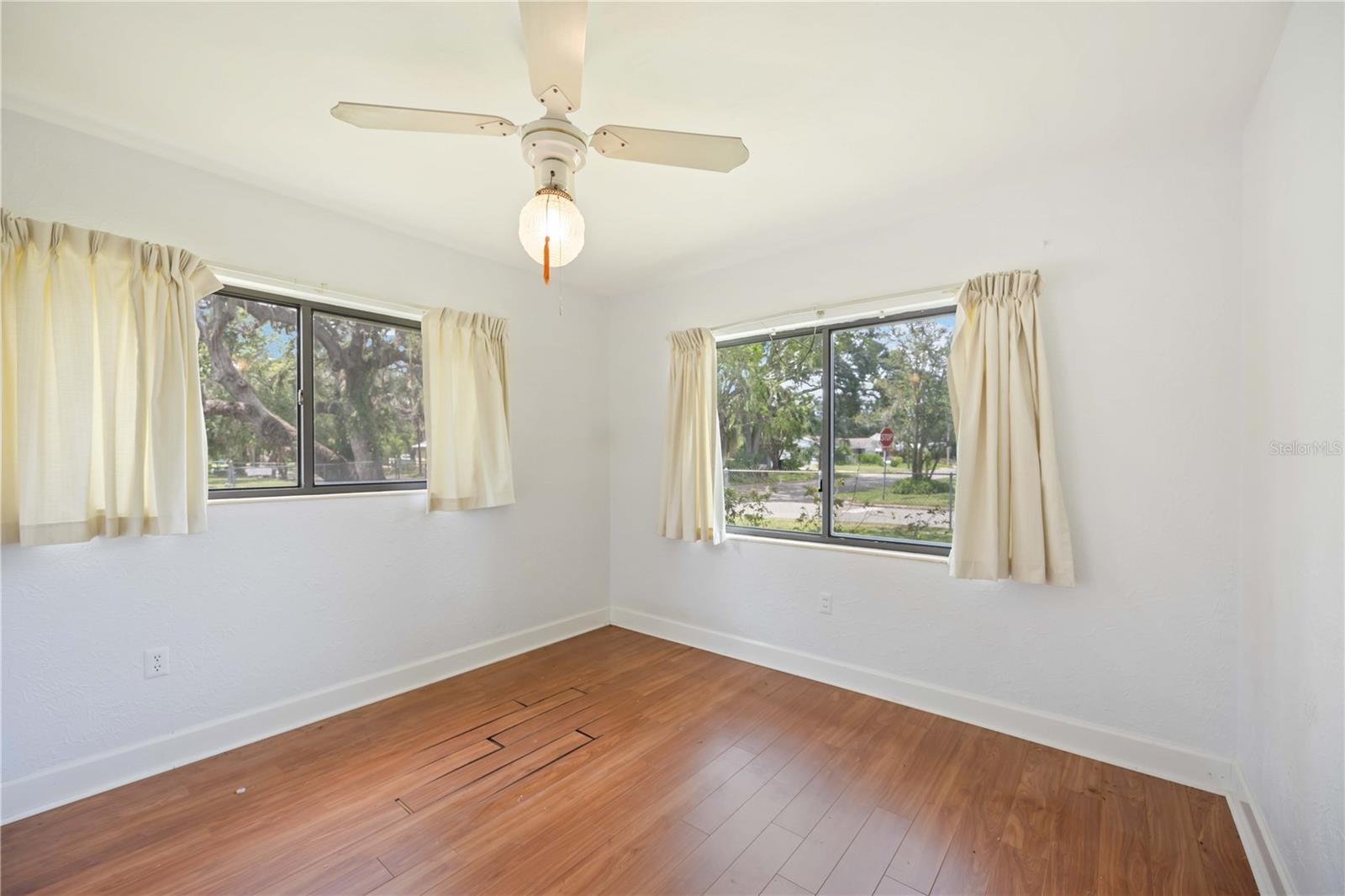 Image 20 of 38 For 1717 8th Street W