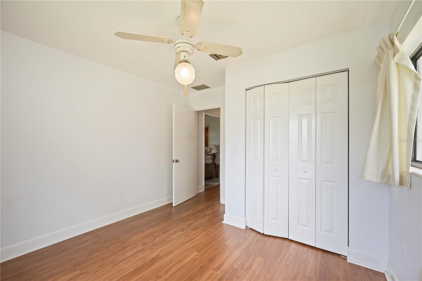 Image 21 of 38 For 1717 8th Street W