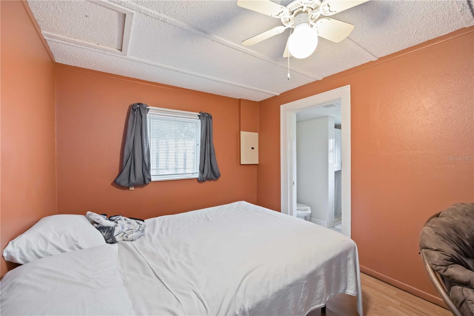 Image 35 of 38 For 1717 8th Street W