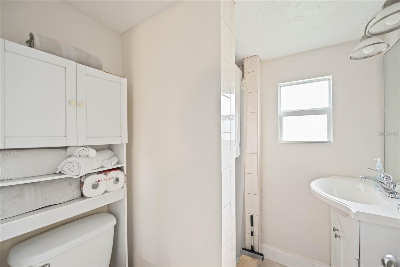 Image 37 of 38 For 1717 8th Street W