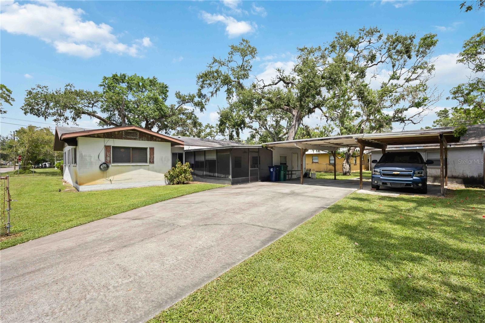 Image 4 of 38 For 1717 8th Street W